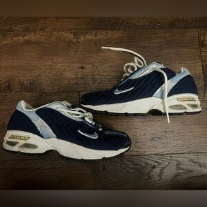 Nike Max Air Sneakers Size 7 Vintage